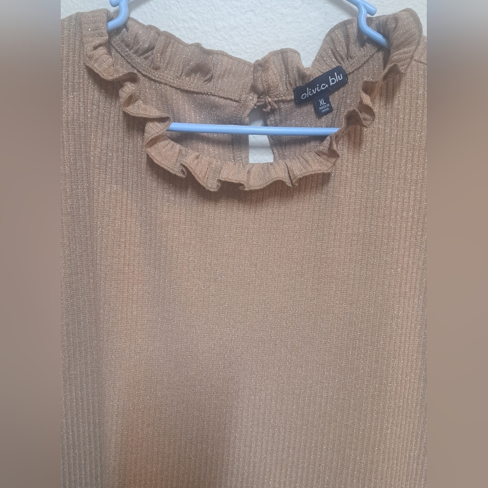 Olivia Blu Womens XL Tan Metallic Ruffle Neck Sleeveless Peplum Blouse Top - Picture 3 of 6